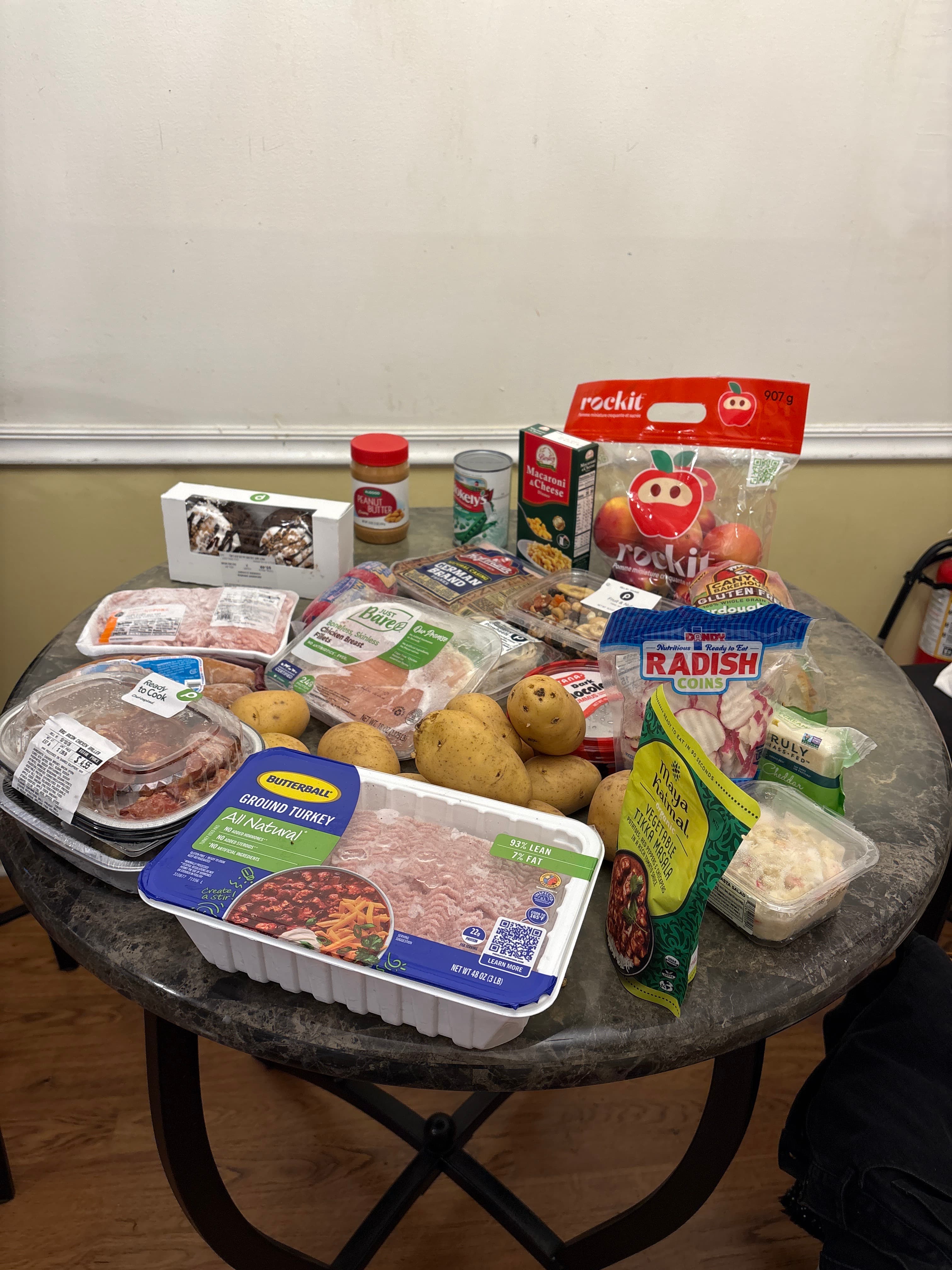 Feed item photo
