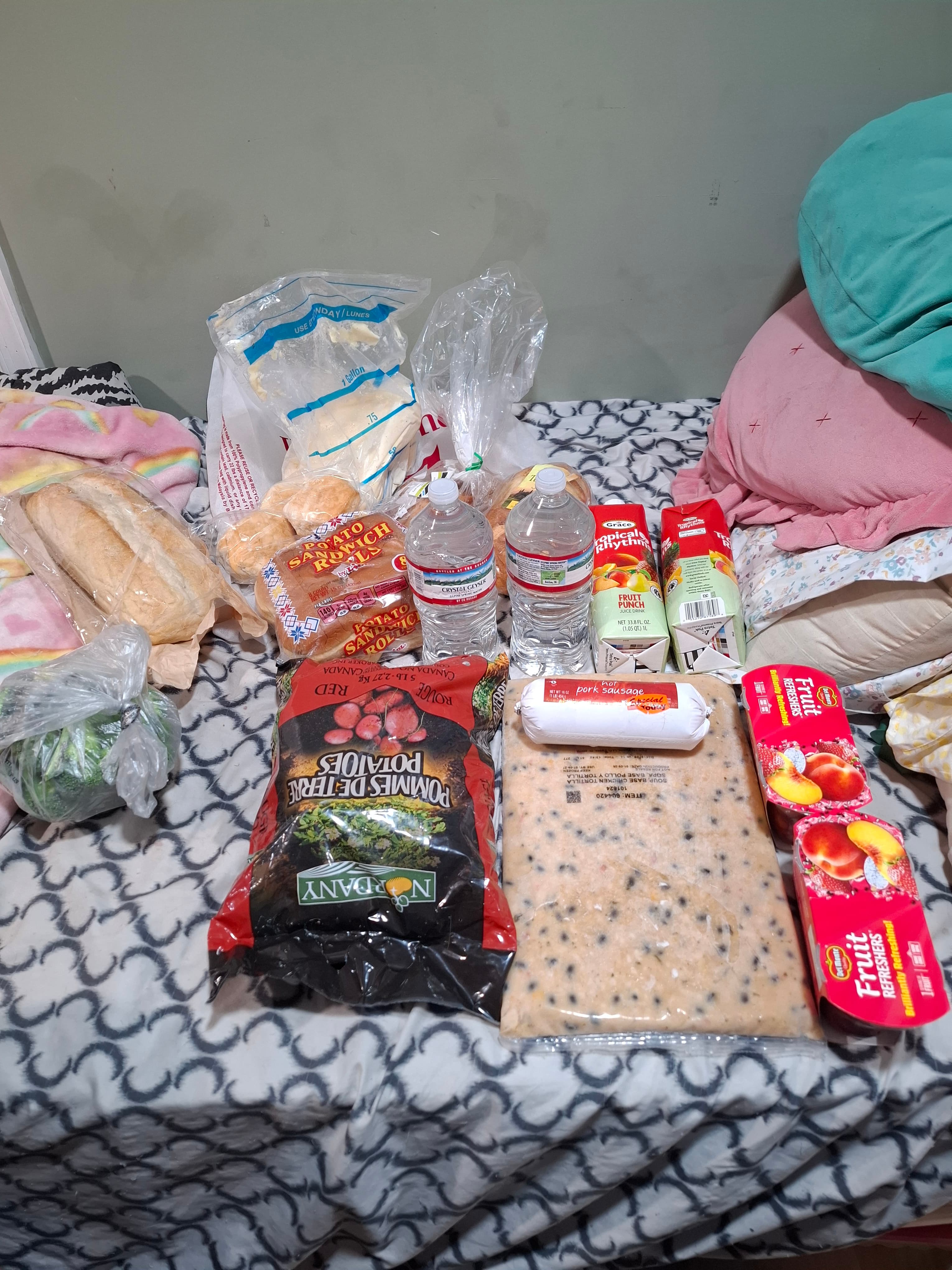 Feed item photo