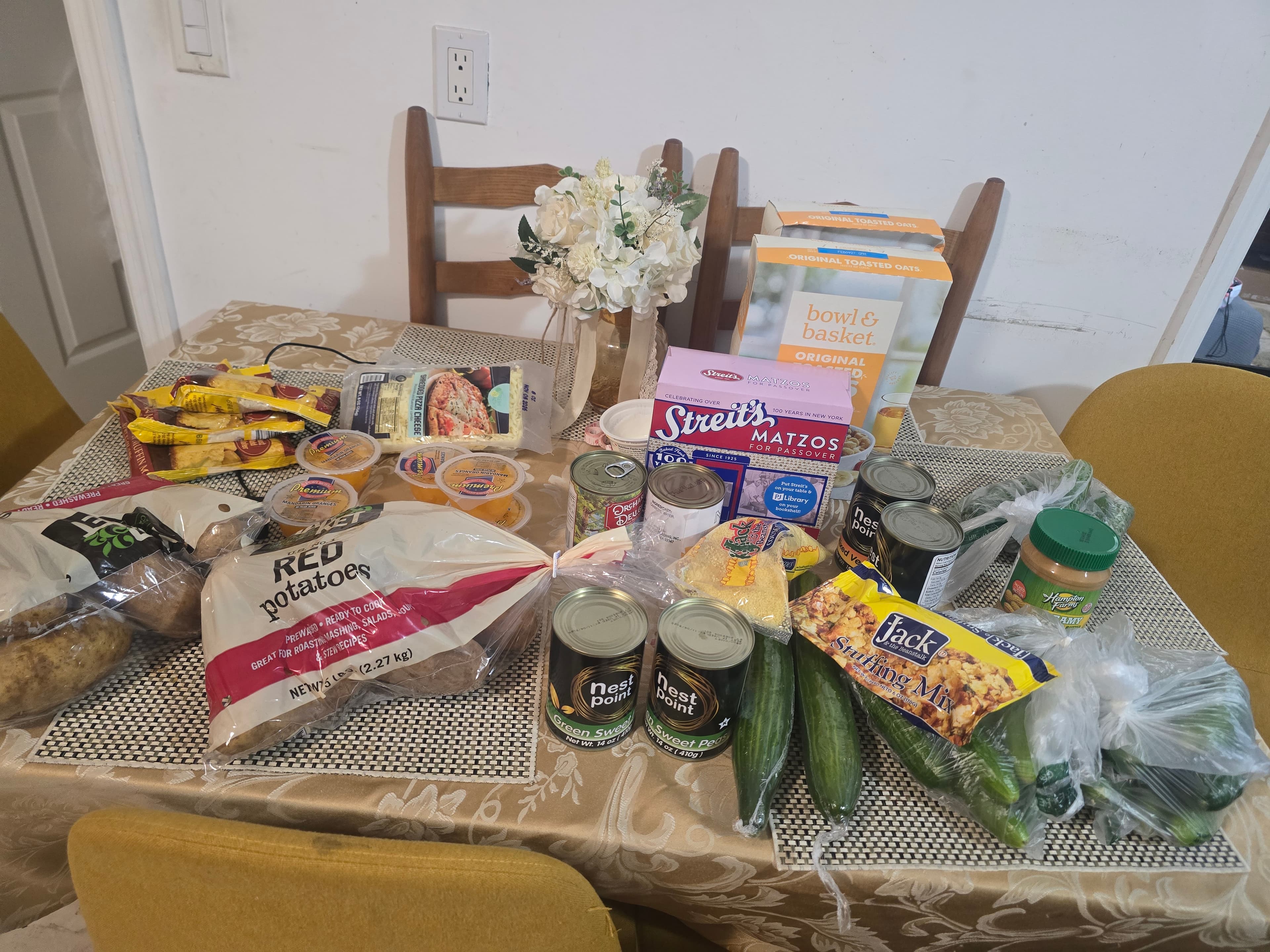 Feed item photo