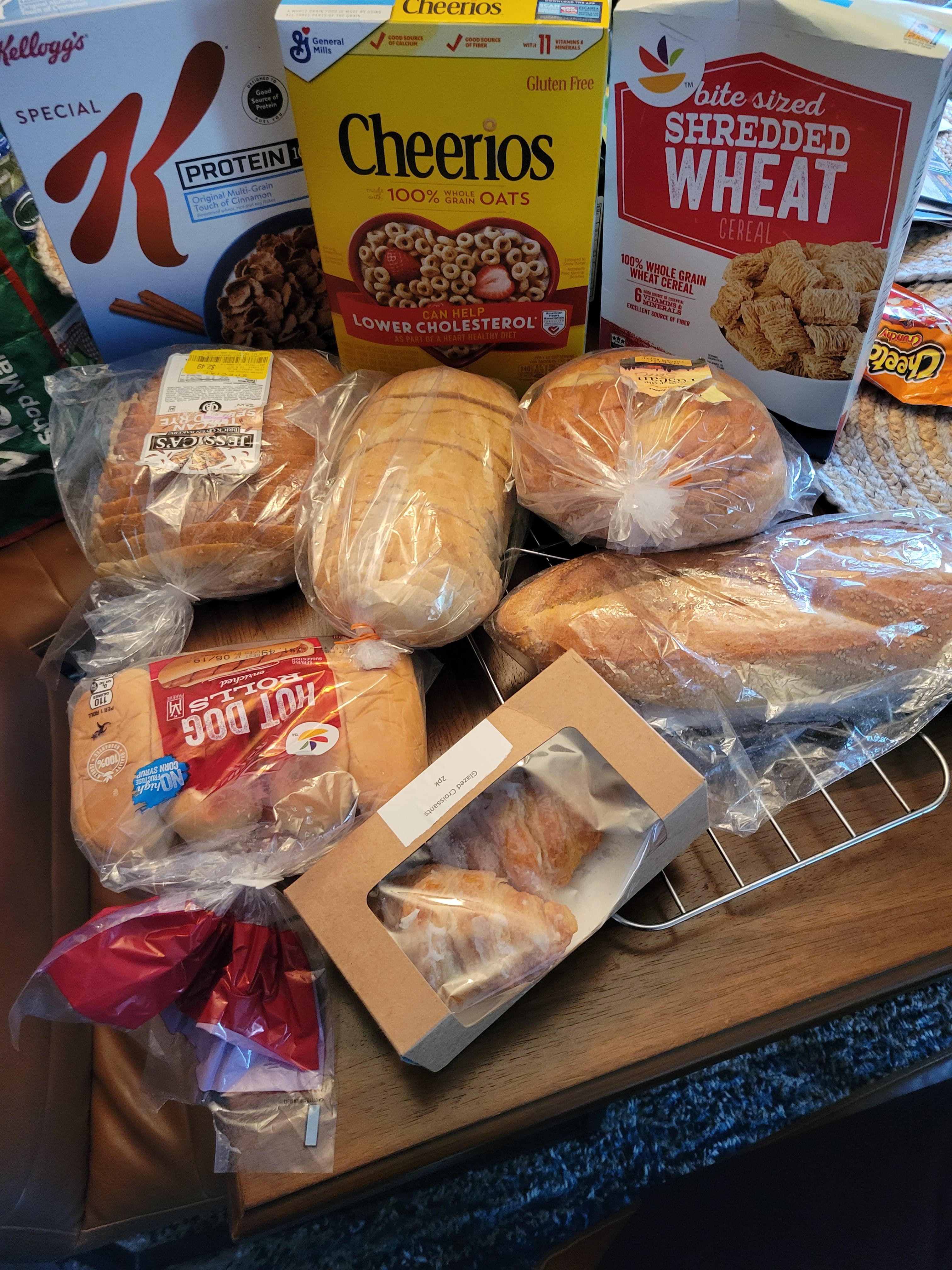 Feed item photo